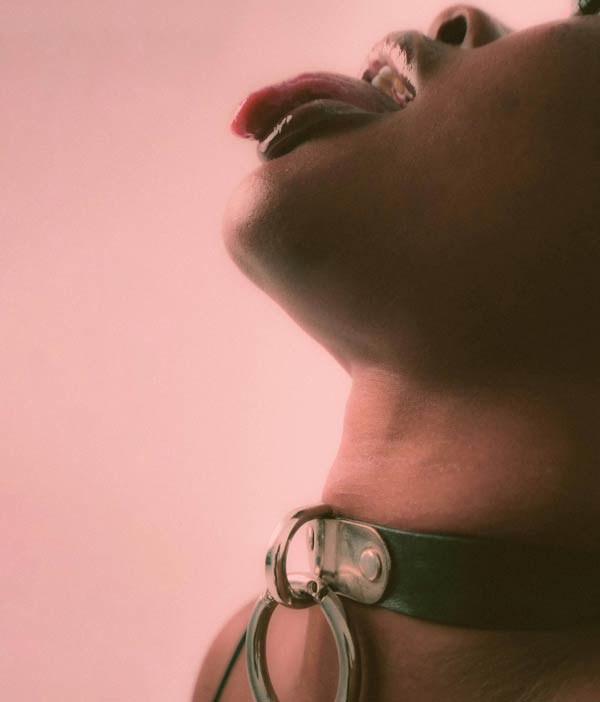 Gorąca linia BDSM i uległość